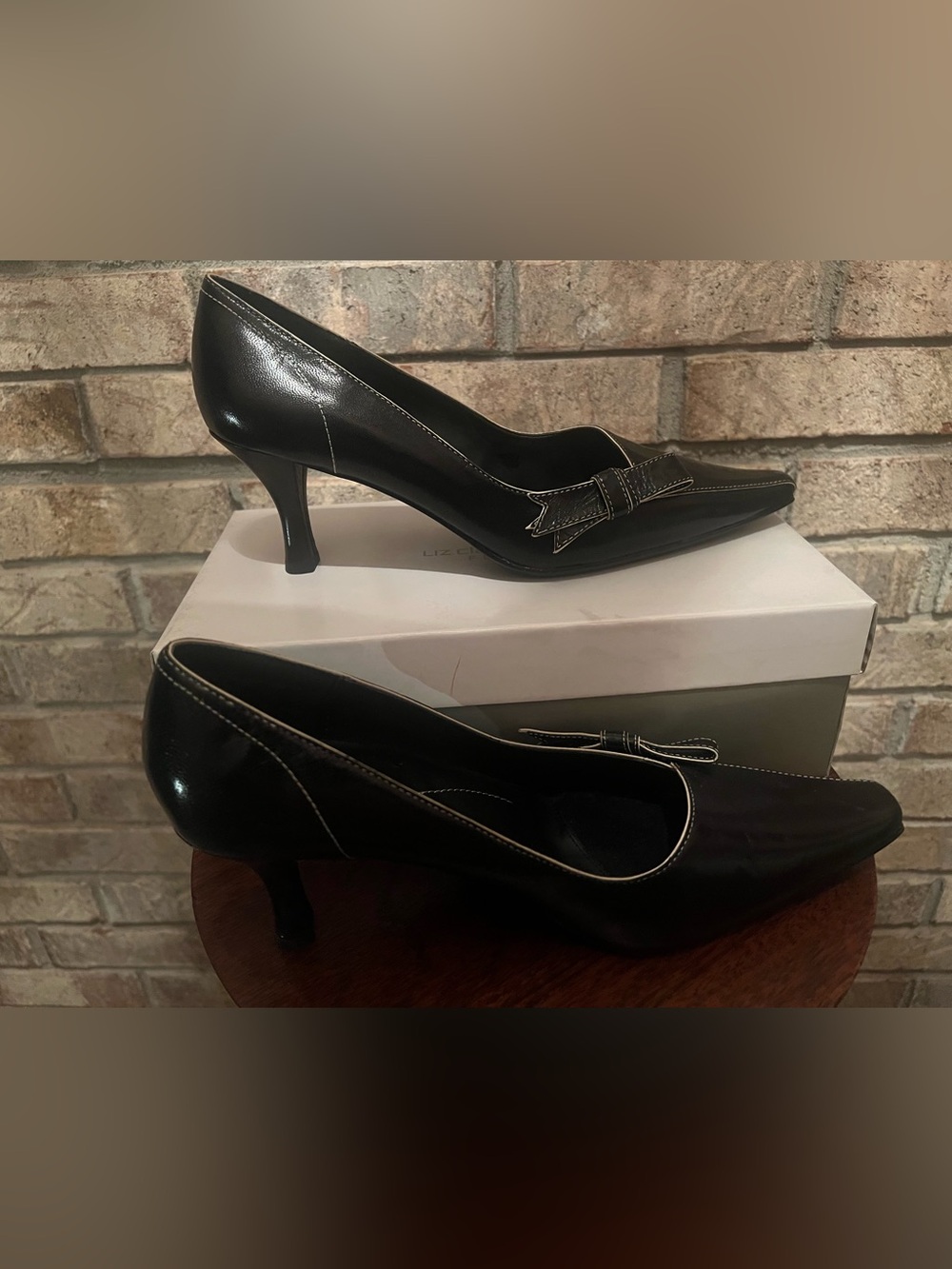 Liz Claiborne Flex Pump with Bow Accent